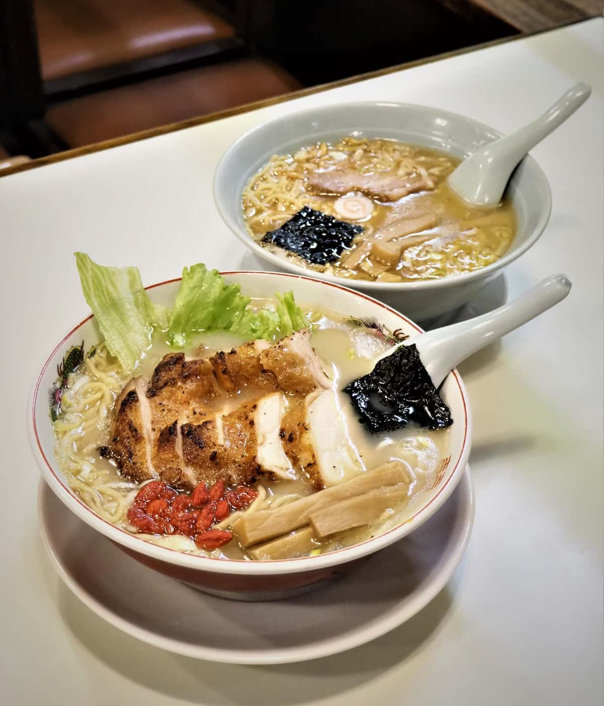 神楽坂「龍朋」絶品炒飯に並ぶ理由とは？最新の混雑対策と人気メニュー