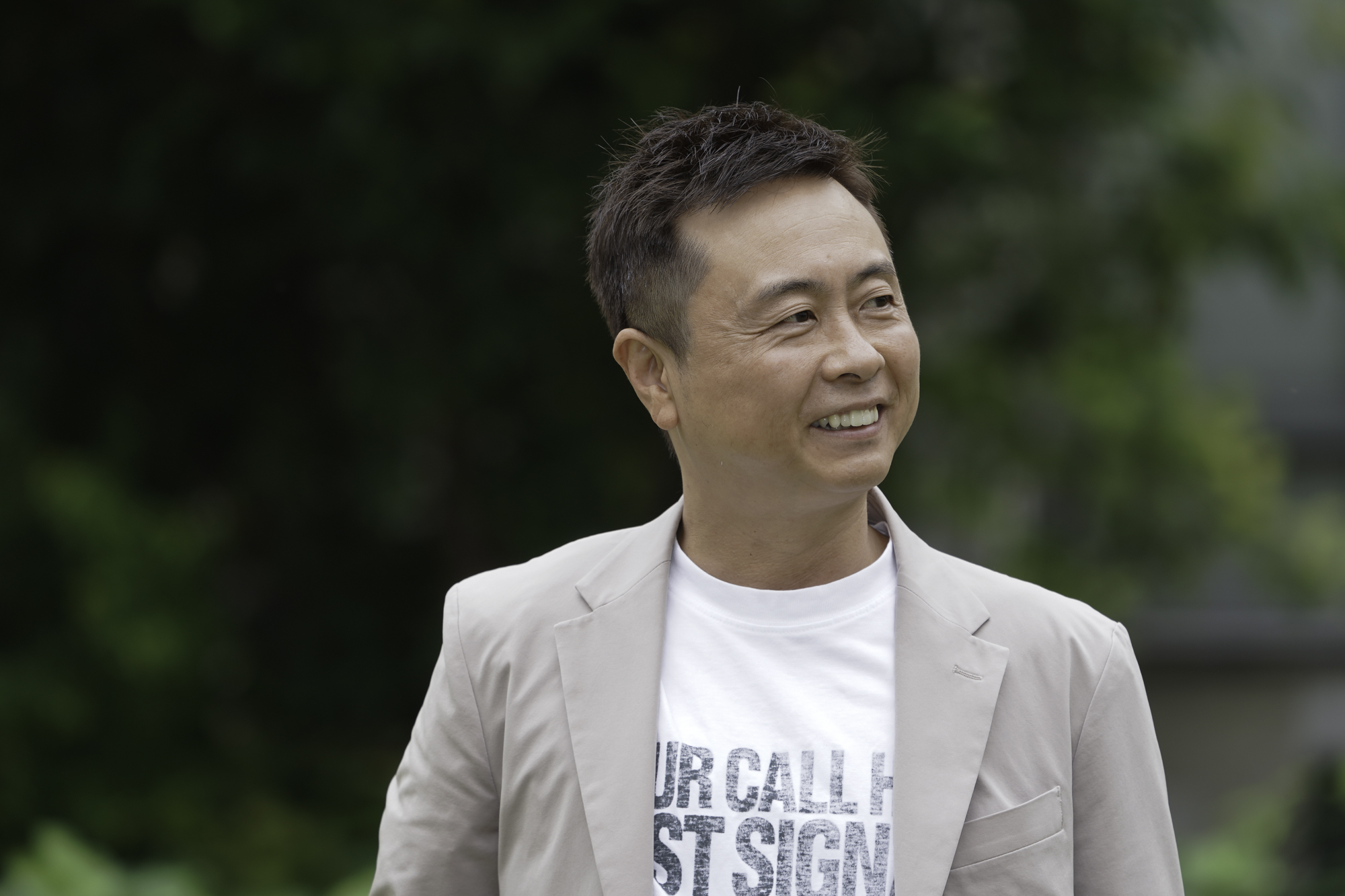 次長課長河本の現在！病気や騒動の真相と年収・井上との絆を追う