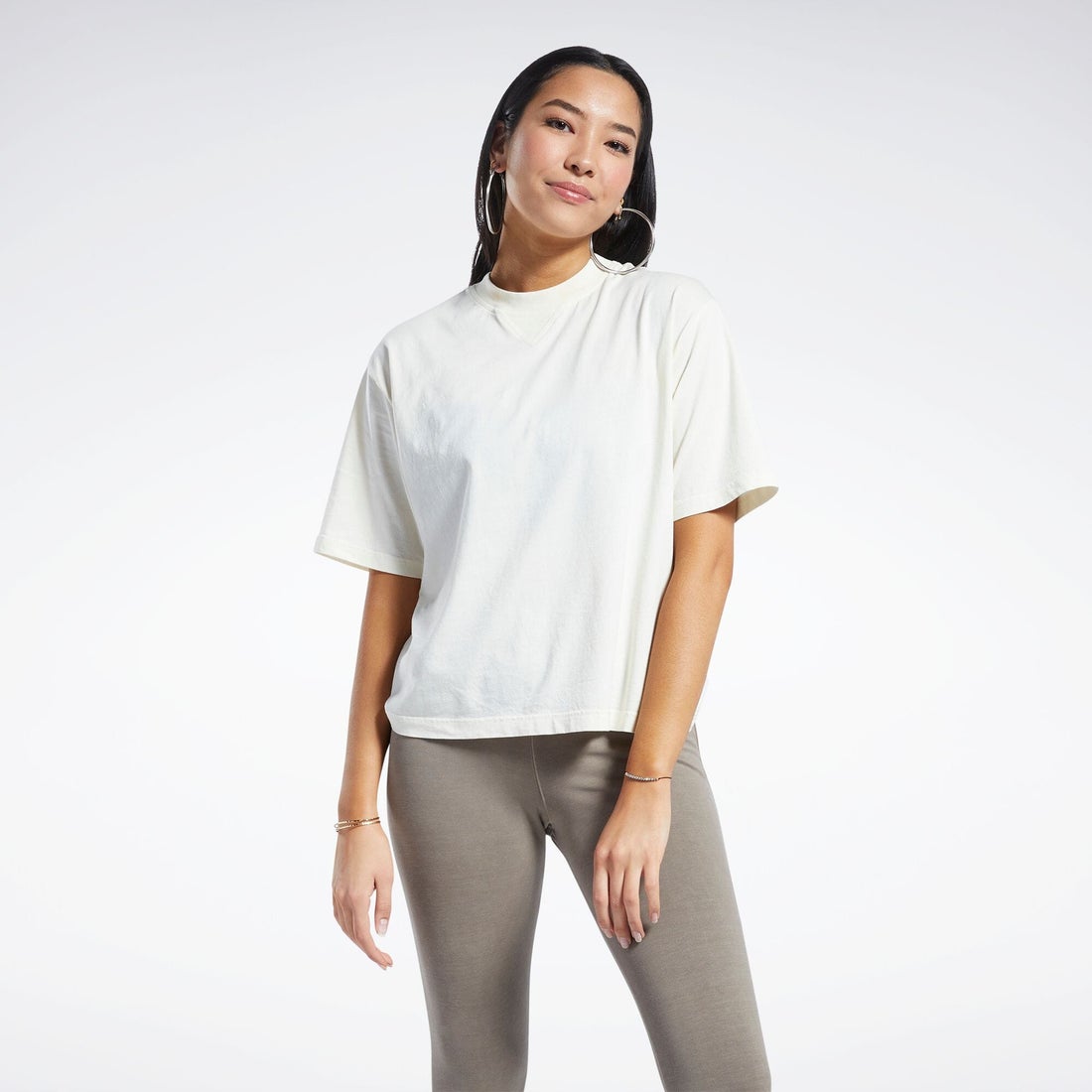 ボクシーTシャツとは？違いや体型カバーの極意をプロが徹底解説