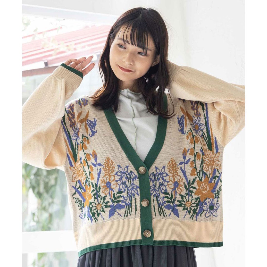 花柄カーディガンがおばさん見えする真相とは？2026年最新の垢抜けコーデを徹底解説