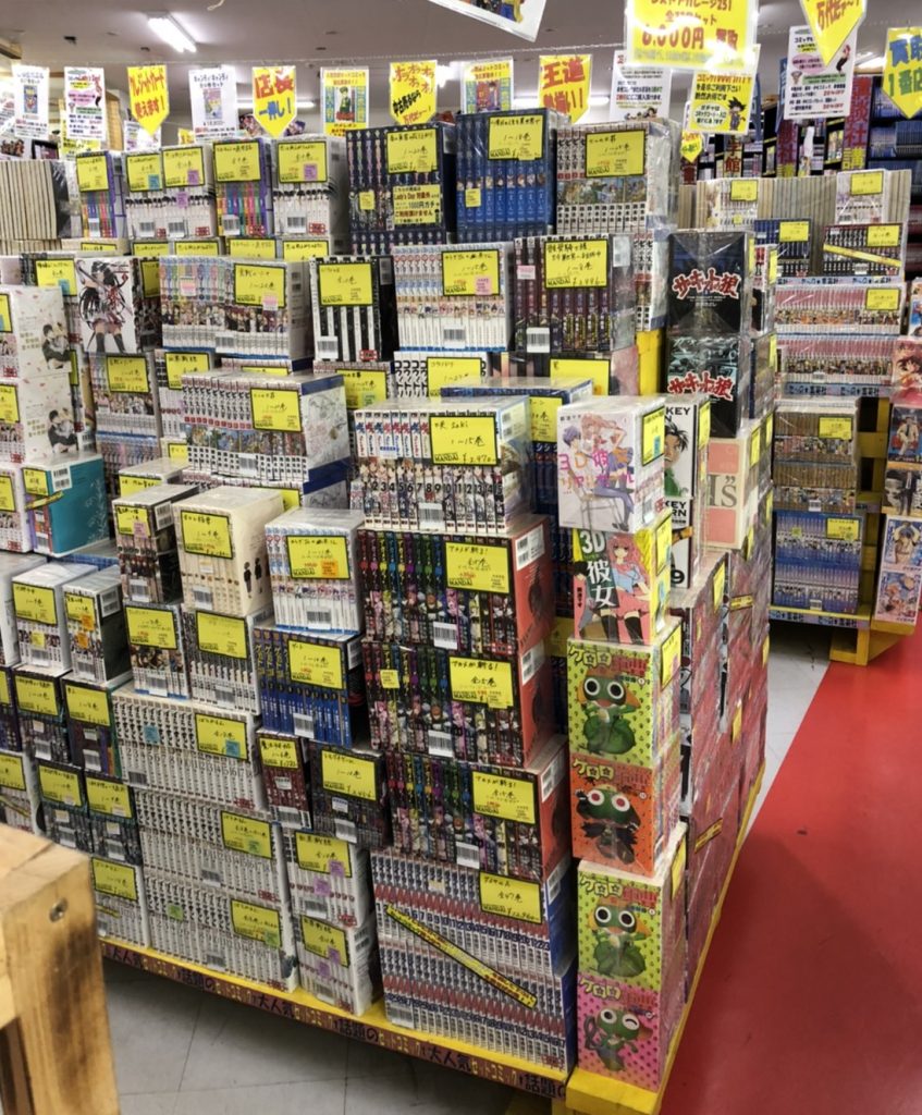 万代書店岩槻店の営業時間と買取評判！レトロゲームや古着の攻略法
