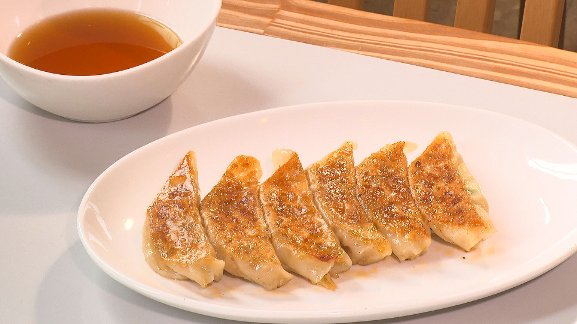 ぎょうざの焼吉が選ばれる理由！口コミ評判と絶品メニュー・焼き方の極意