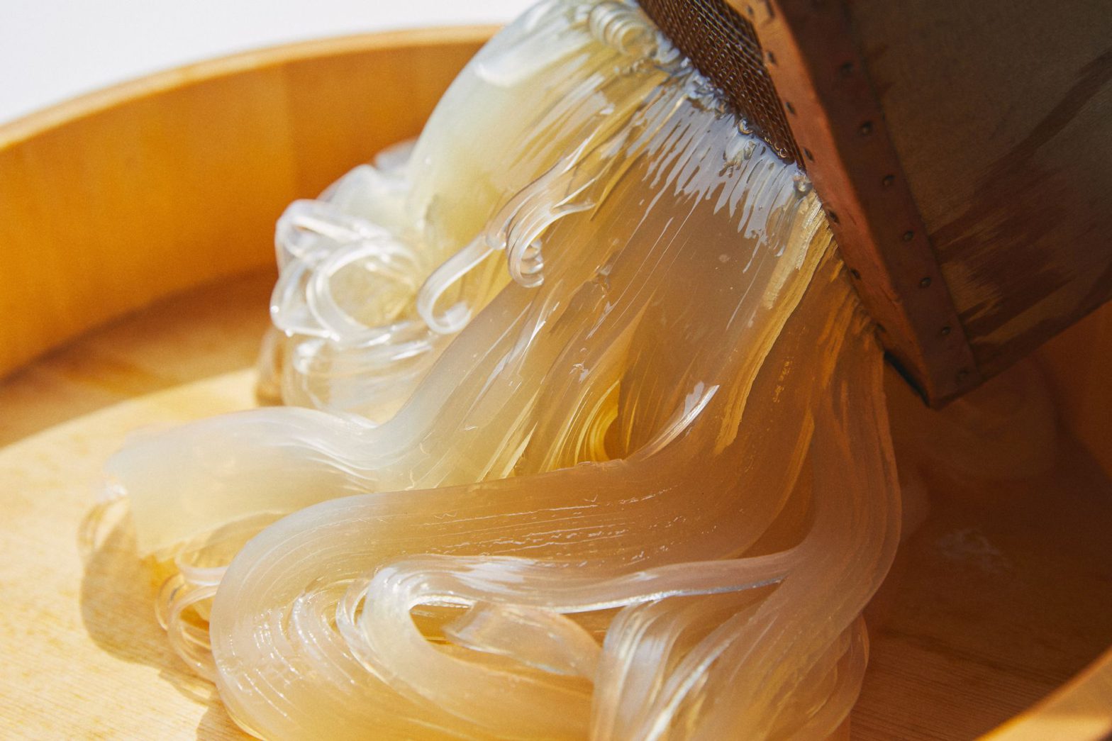 ところてんの美味しい食べ方徹底解説！酢醤油から激ウマ新定番まで
