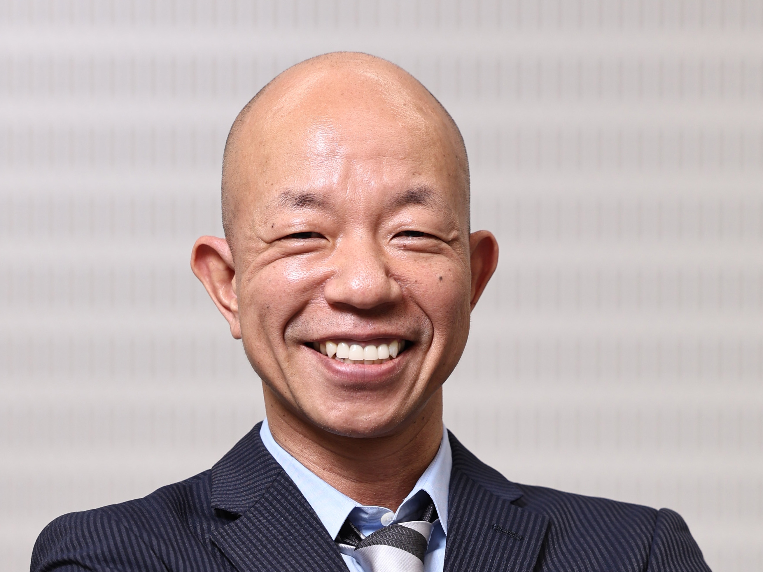 「なんて日だ！」の芸人・小峠英二の誕生秘話と2026年の現在地