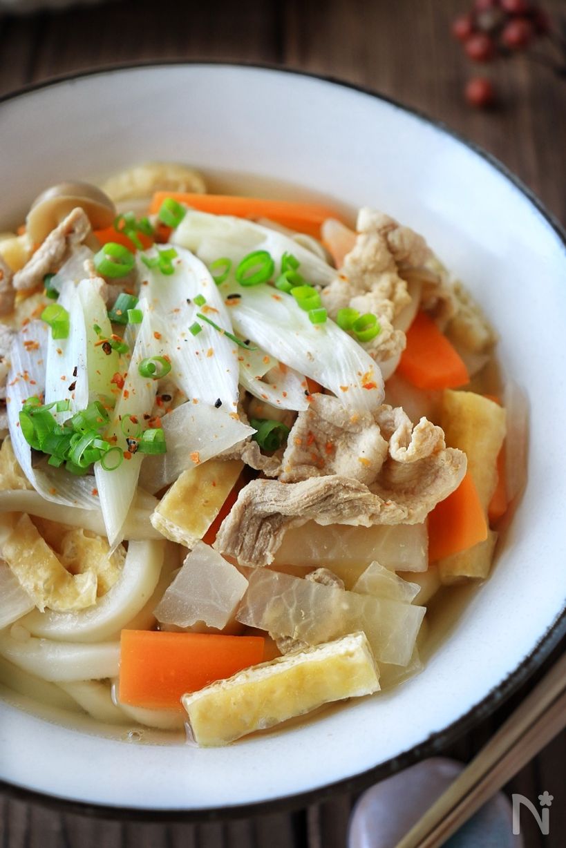 讃岐の冬を彩るしっぽくうどん徹底解明！由来・名店から簡単レシピまで