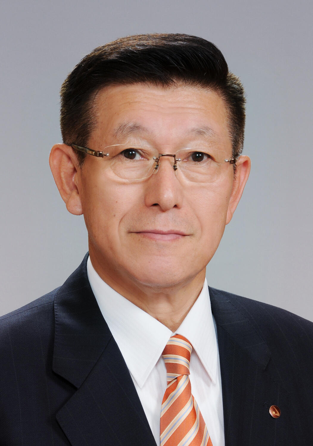 佐竹知事の評判と失言の真相｜引退理由から大雨ゴルフまで徹底解剖