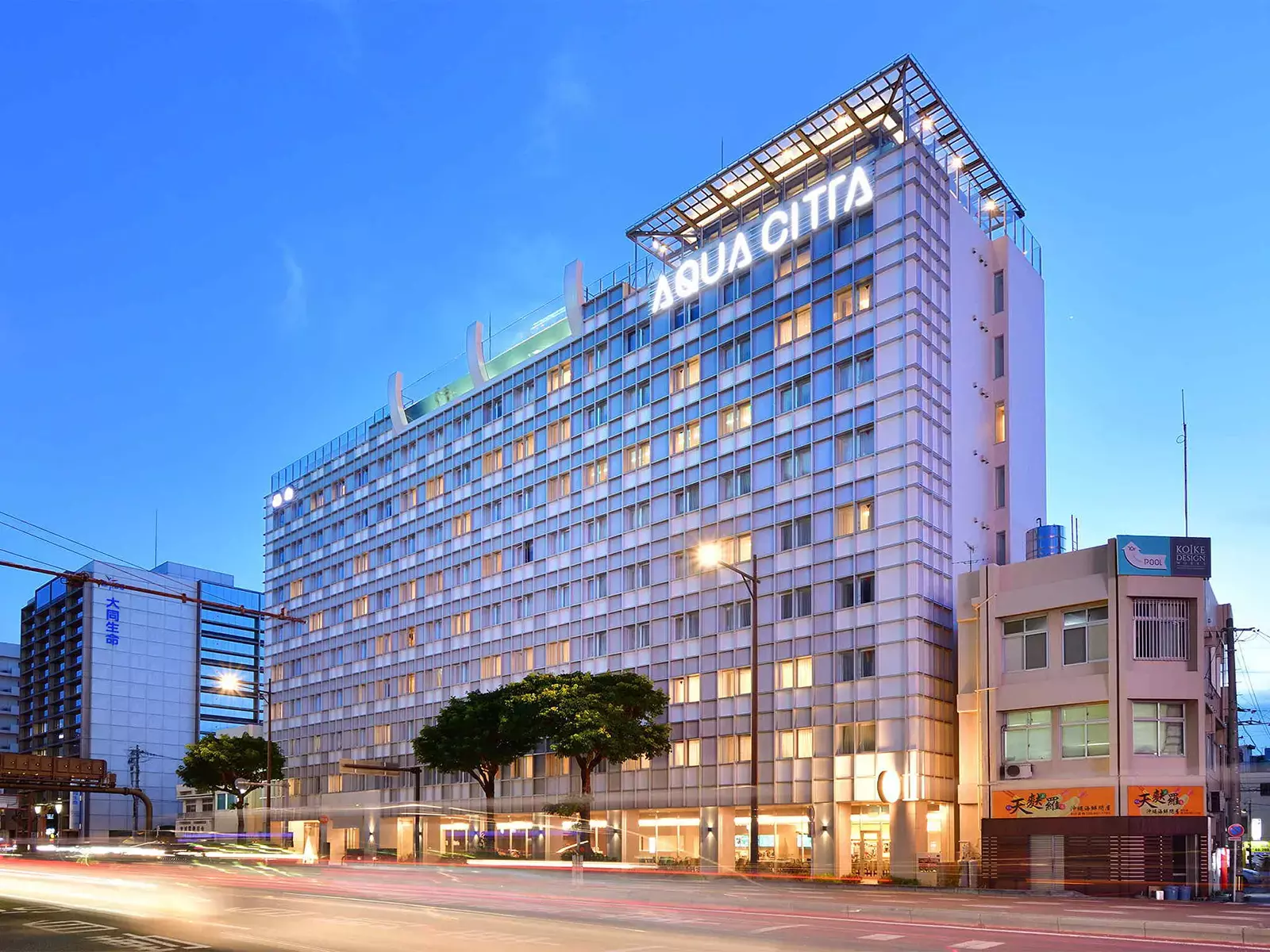 アクアチッタ那覇は泊まる価値あり？屋上プールと朝食の評判を徹底検証