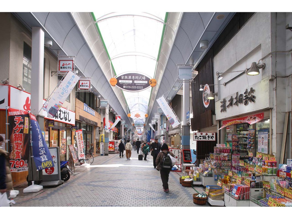 神戸・水道筋商店街が今熱い！絶品グルメと昭和レトロの最新深層