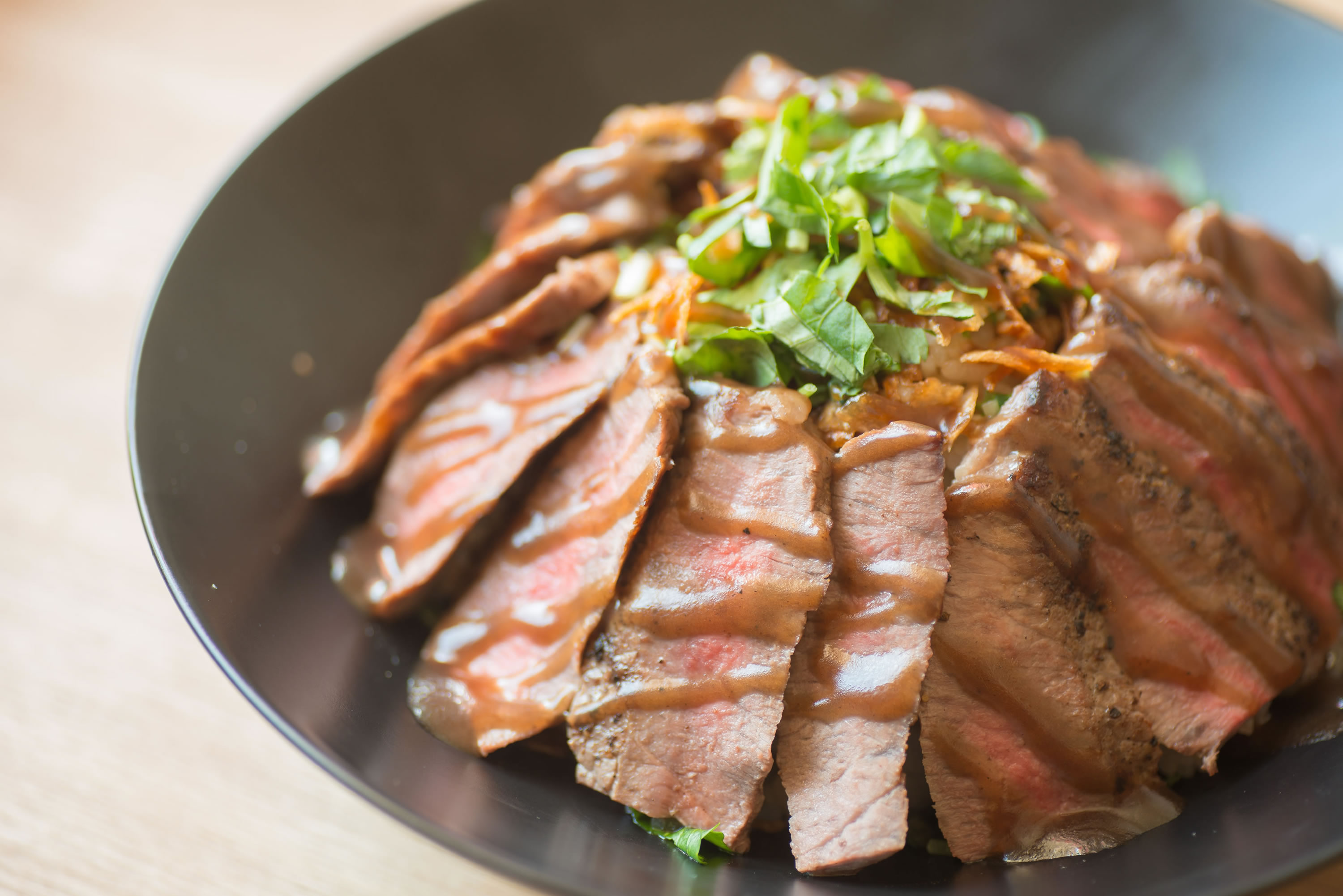 京都「佰食屋」の現在と整理券攻略法！100食限定ステーキ丼の真実