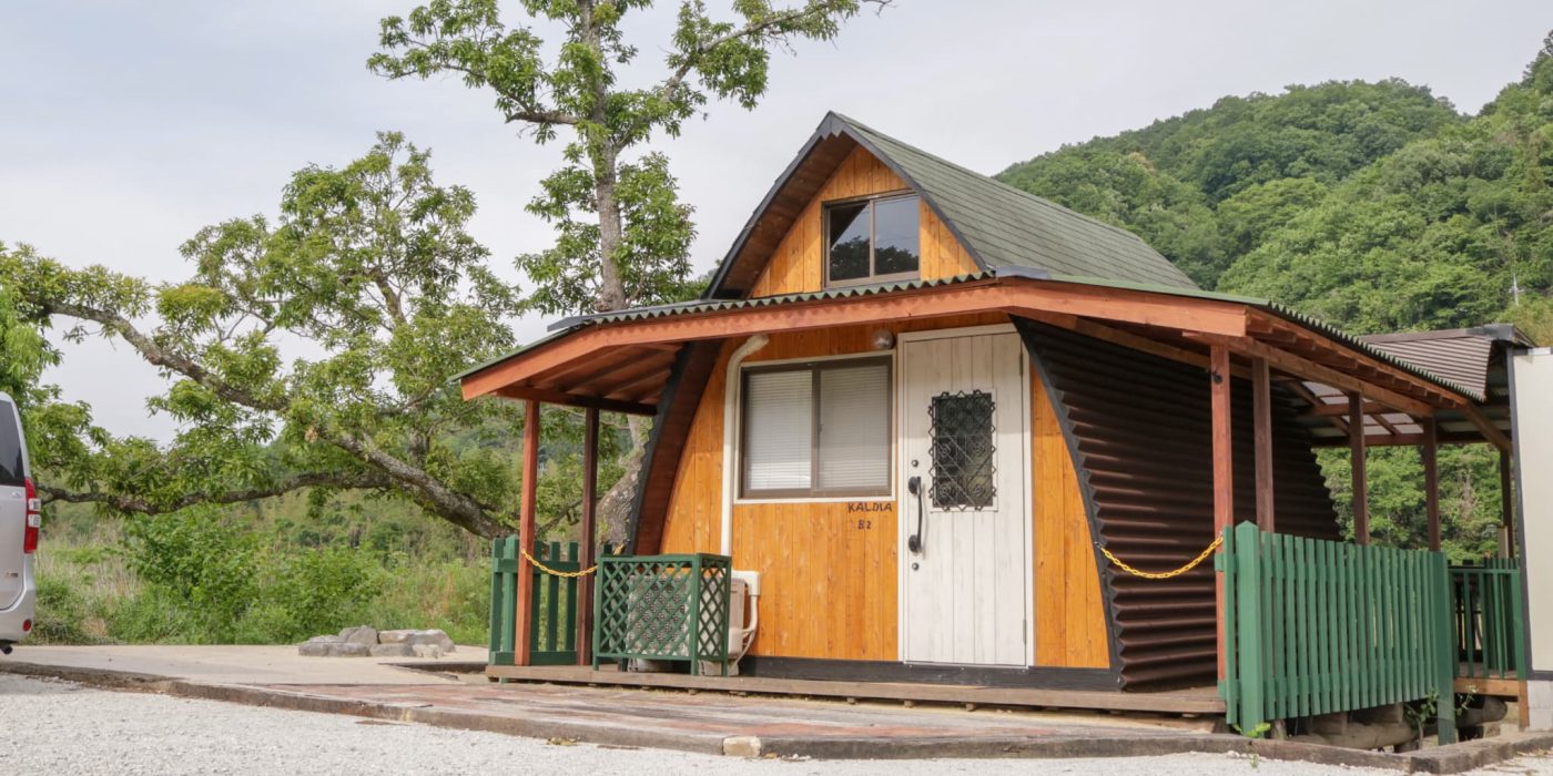 カルディアキャンプ場の評判と真実｜吉野川の川遊びやロッジを徹底検証