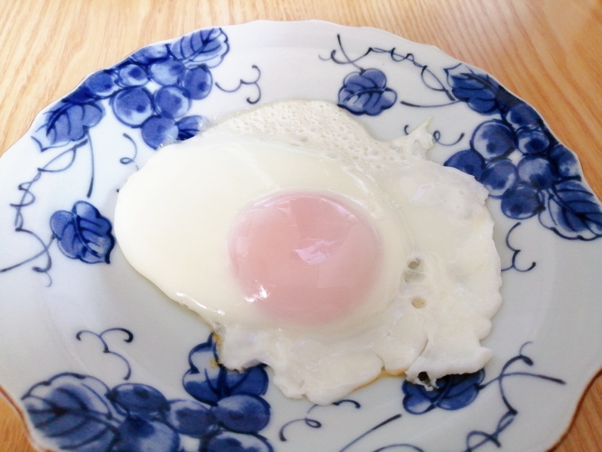 油なしでもくっつかない！目玉焼きを失敗なく仕上げるプロの裏技を徹底解説