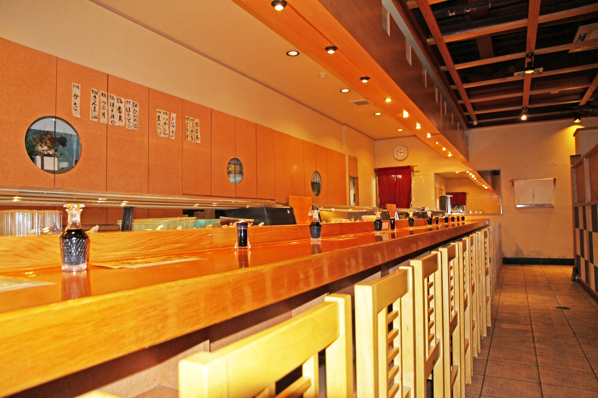 盛岡・三寿司大通支店の全貌！元祖納豆巻きの魅力とランチ混雑の真相