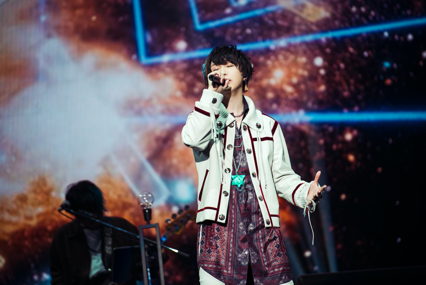 【2026年最新】歌い手「そらる」が切り拓く音楽の到達点——活動18年目の挑戦、アリーナツアーと音響美学の現在地