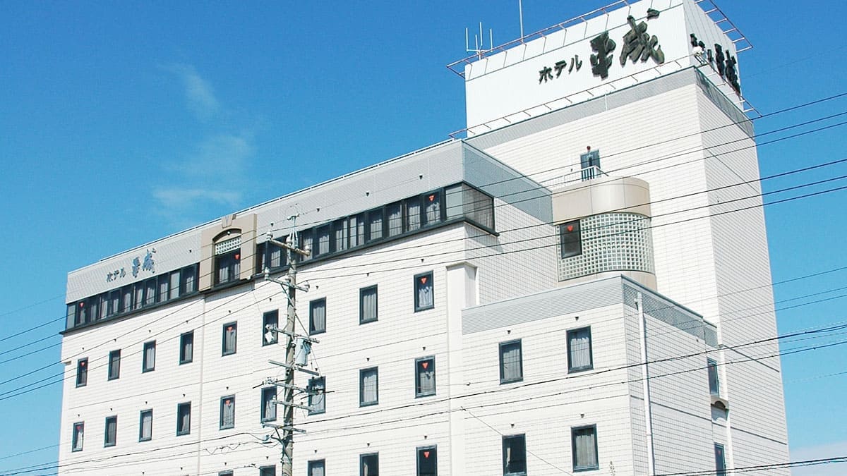 上地自動車学校の評判と口コミを徹底分析！教習料金と予約の実態に迫る