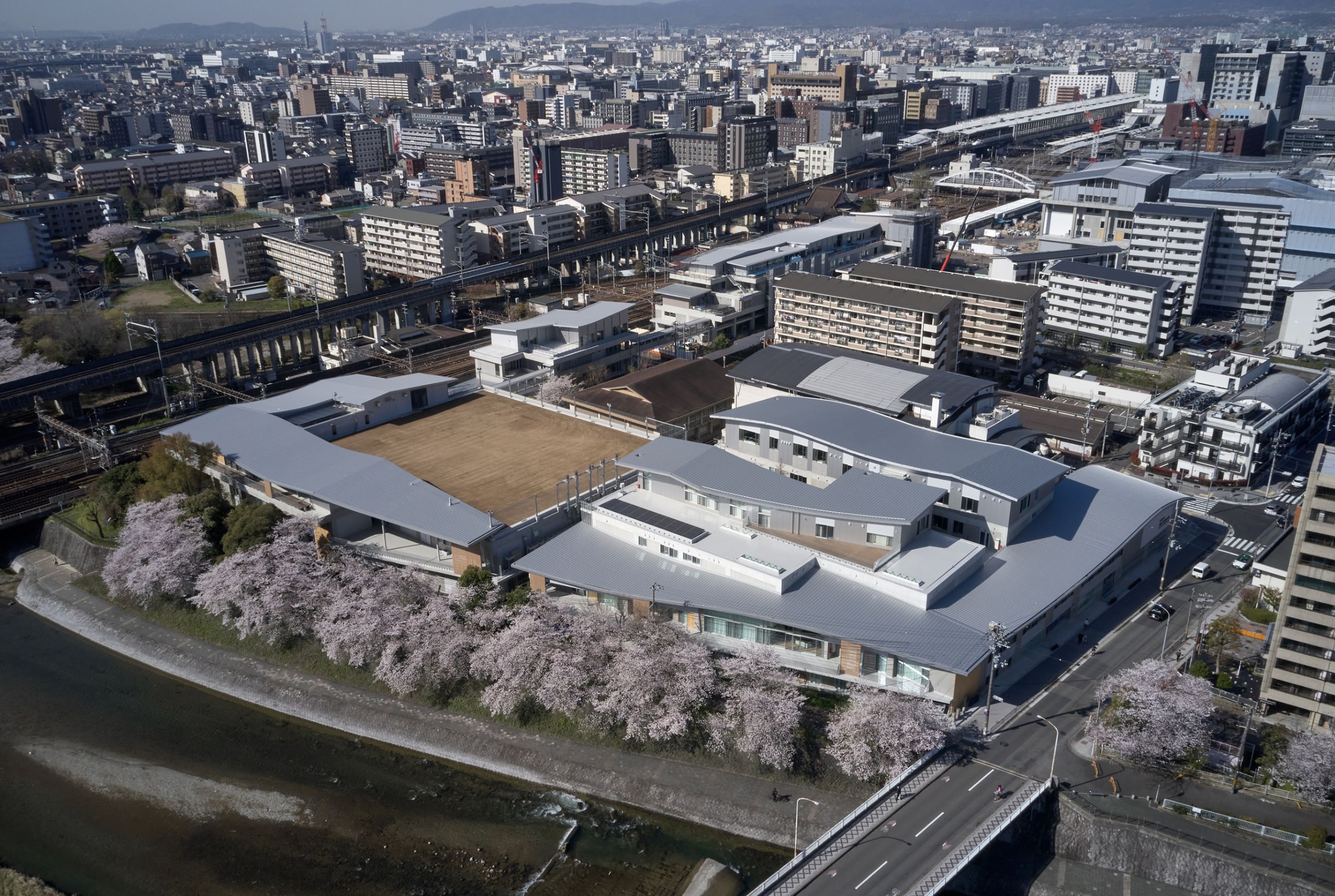 京都市立芸術大学の難易度と評判｜京都駅移転の現在と合格戦略を徹底解剖