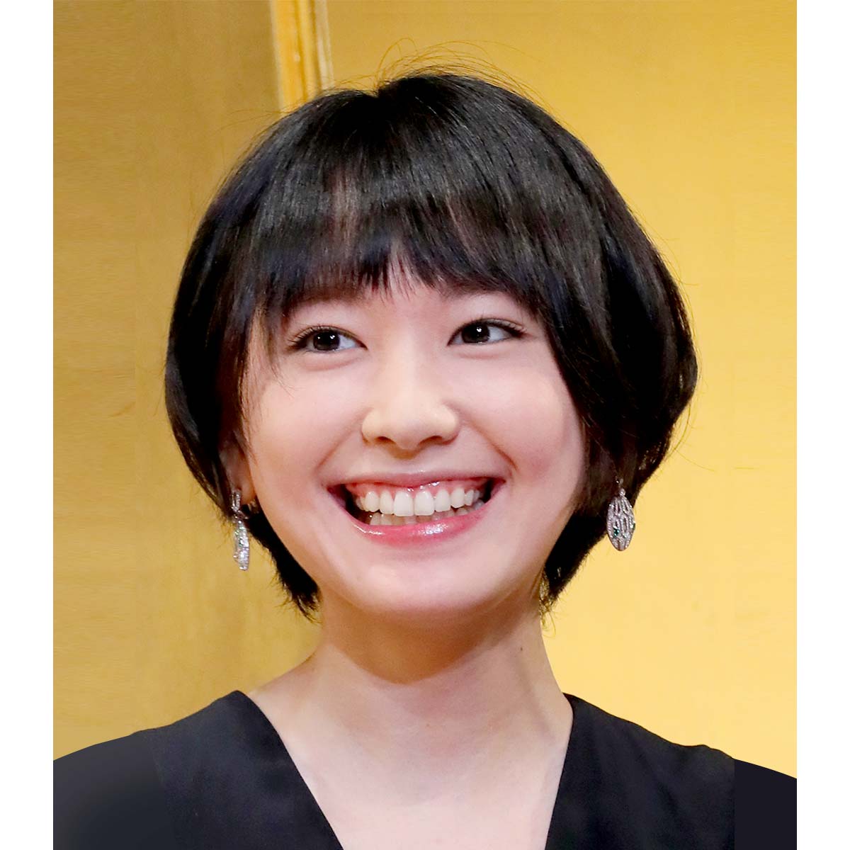 1988年生まれ芸能人はなぜ最強？新垣結衣や松坂桃李ら奇跡の世代