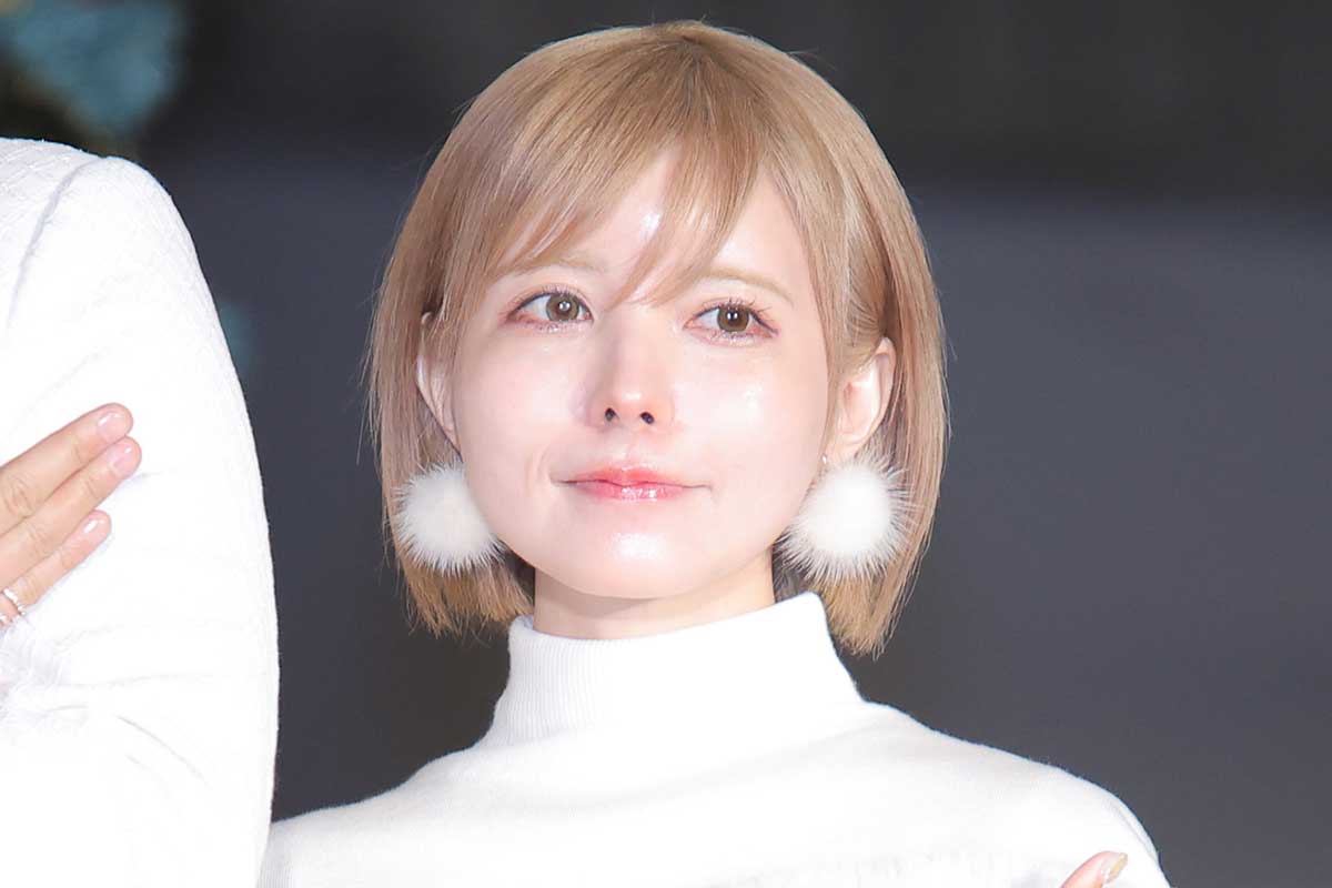 益若つばさ現在の実年齢は？40代の奇跡の美貌と息子の成長に驚き