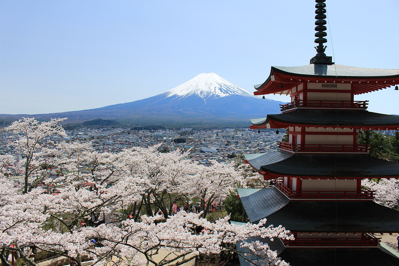五重塔と富士山の絶景はどこ？新倉山浅間公園の撮影ガイドと混雑回避法