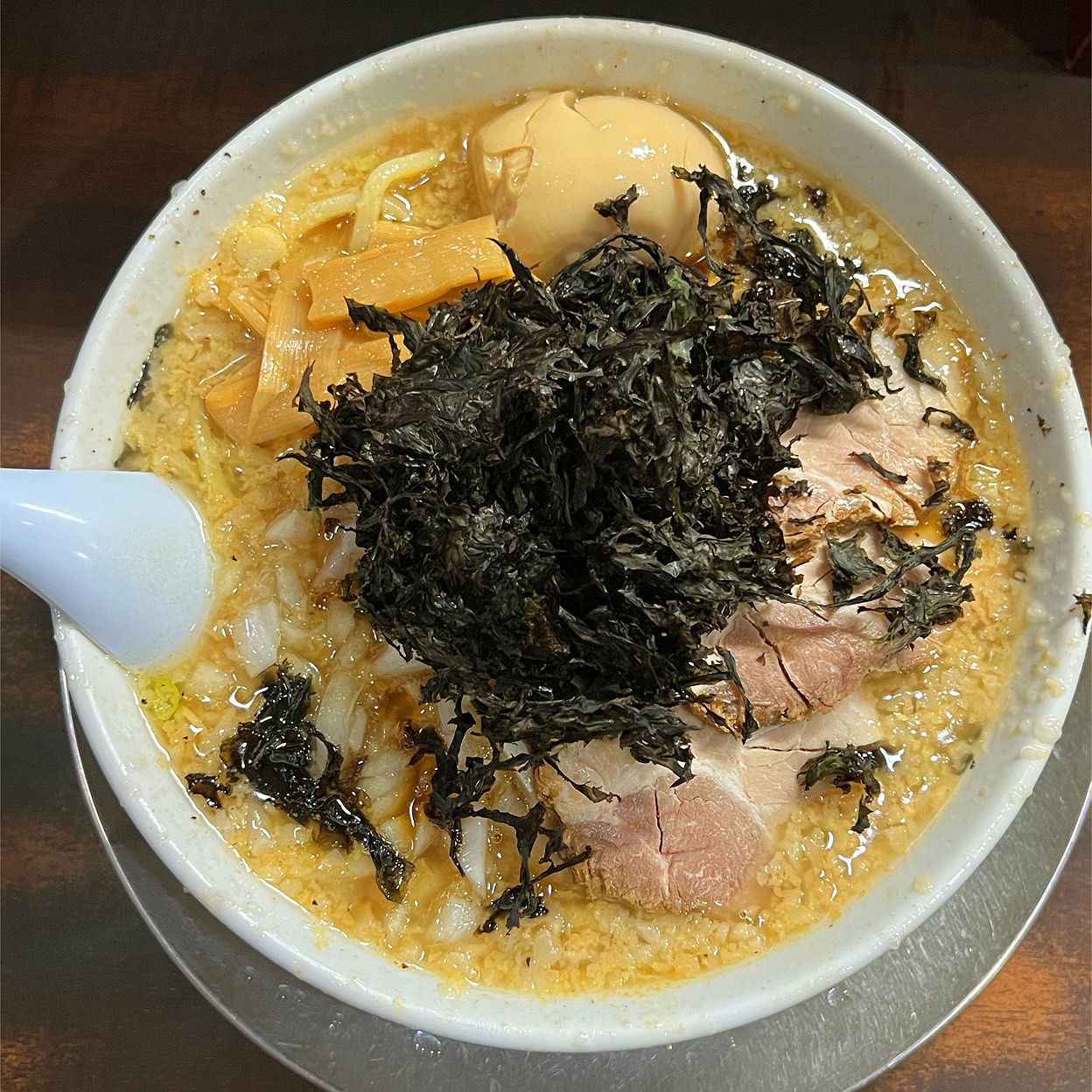 らーめん潤蒲田店の鬼油と中毒性の秘密｜2026年最新メニューと注文法