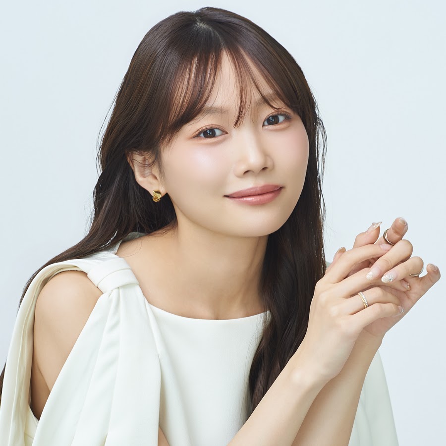 水越みさとの結婚出産とコスメ比較の現在地｜経歴と素顔の全貌