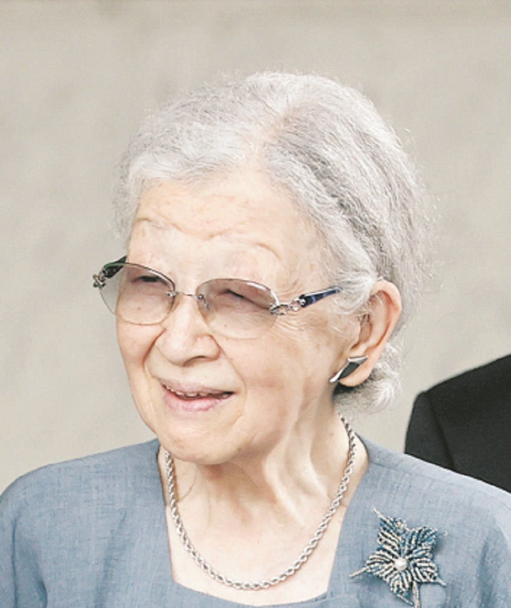 美智子さまの骨折と現在の容態は？仙洞御所の転倒からリハビリの全貌