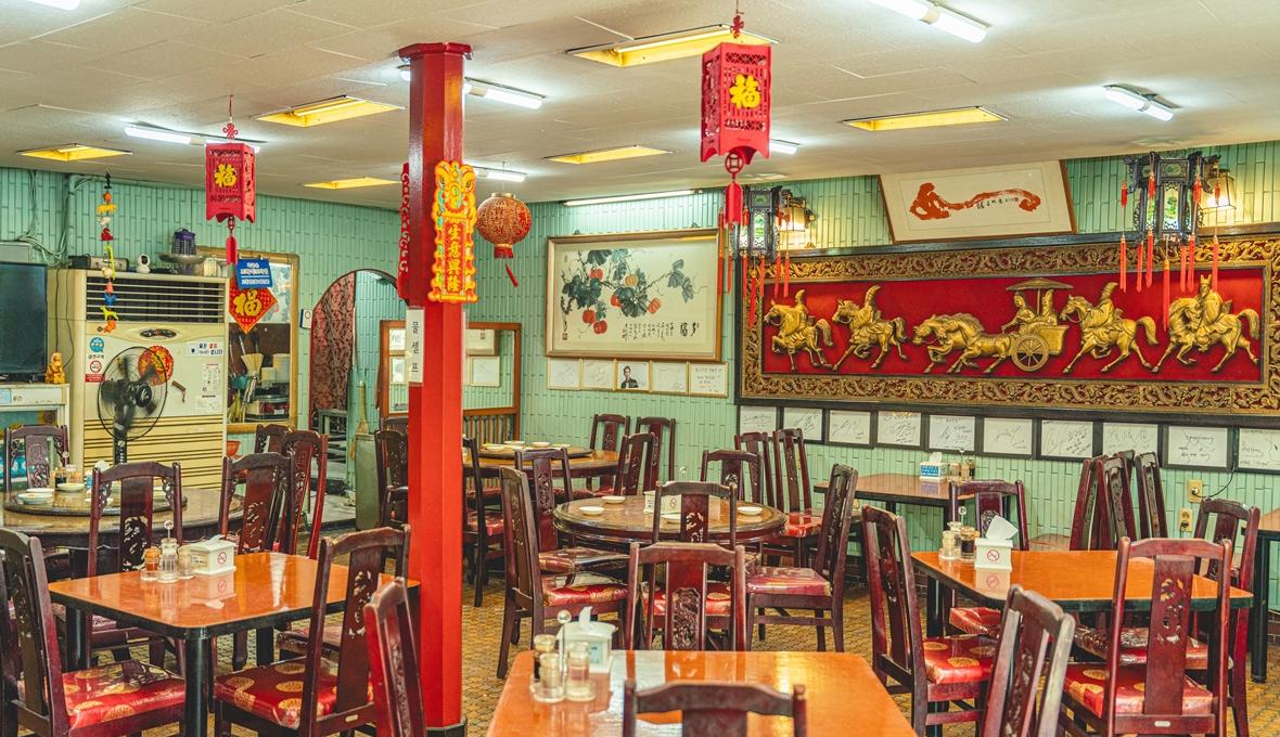 行列ができる中華料理店の真相！町中華と名店の決定打【2026】
