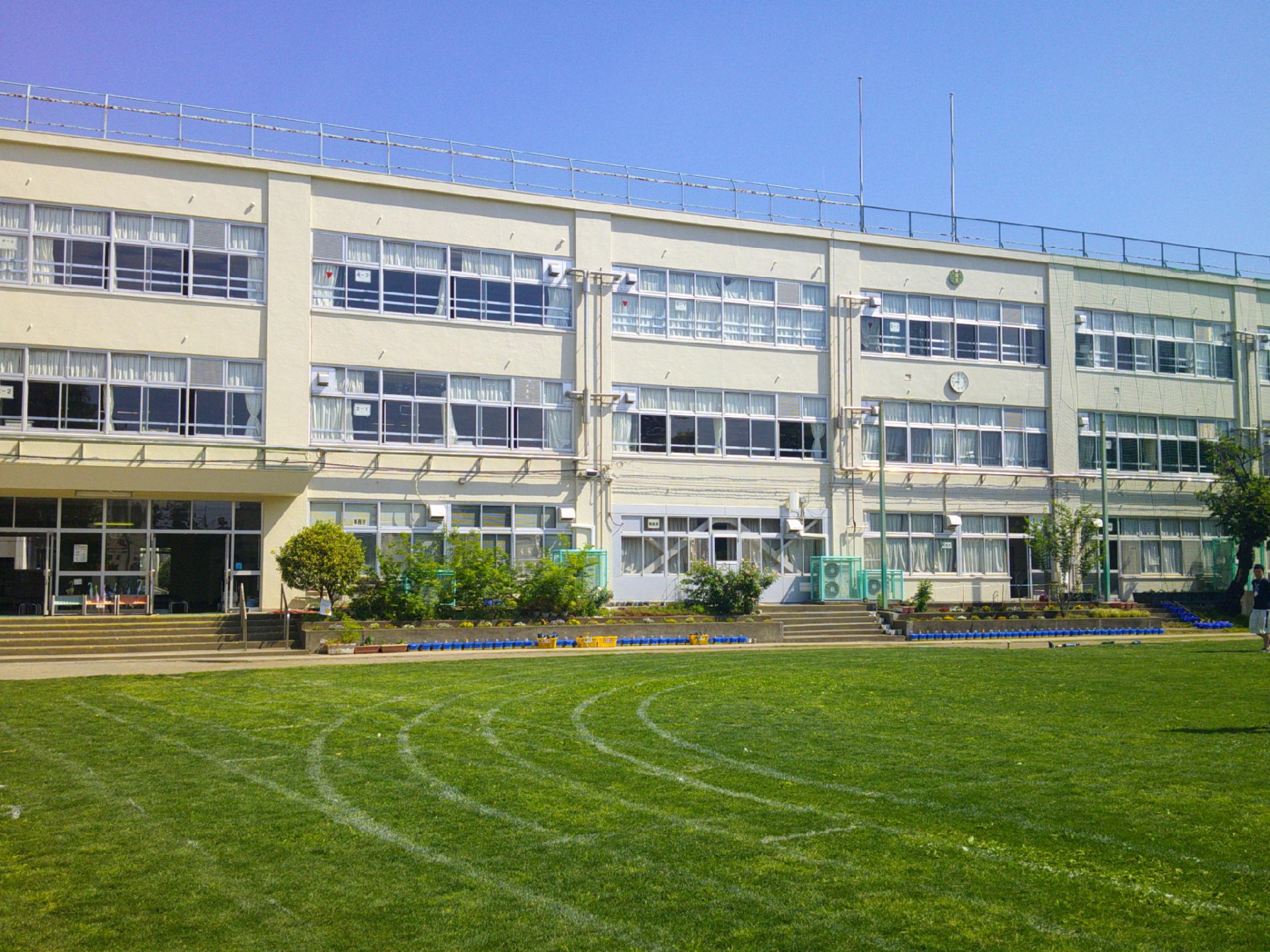 杉並区立済美小学校の評判と学区の真実｜教育センター隣接の強み