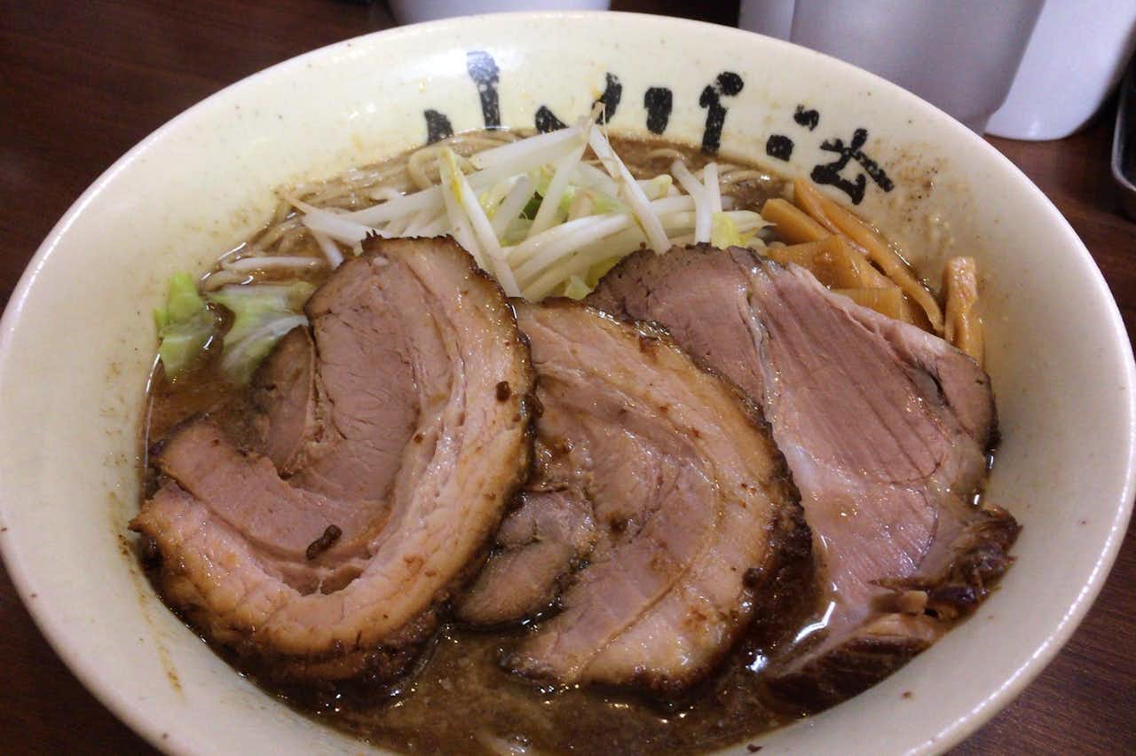 小川流八王子みなみ野店の全貌！濃厚煮干しと神豚の魅力を徹底解剖