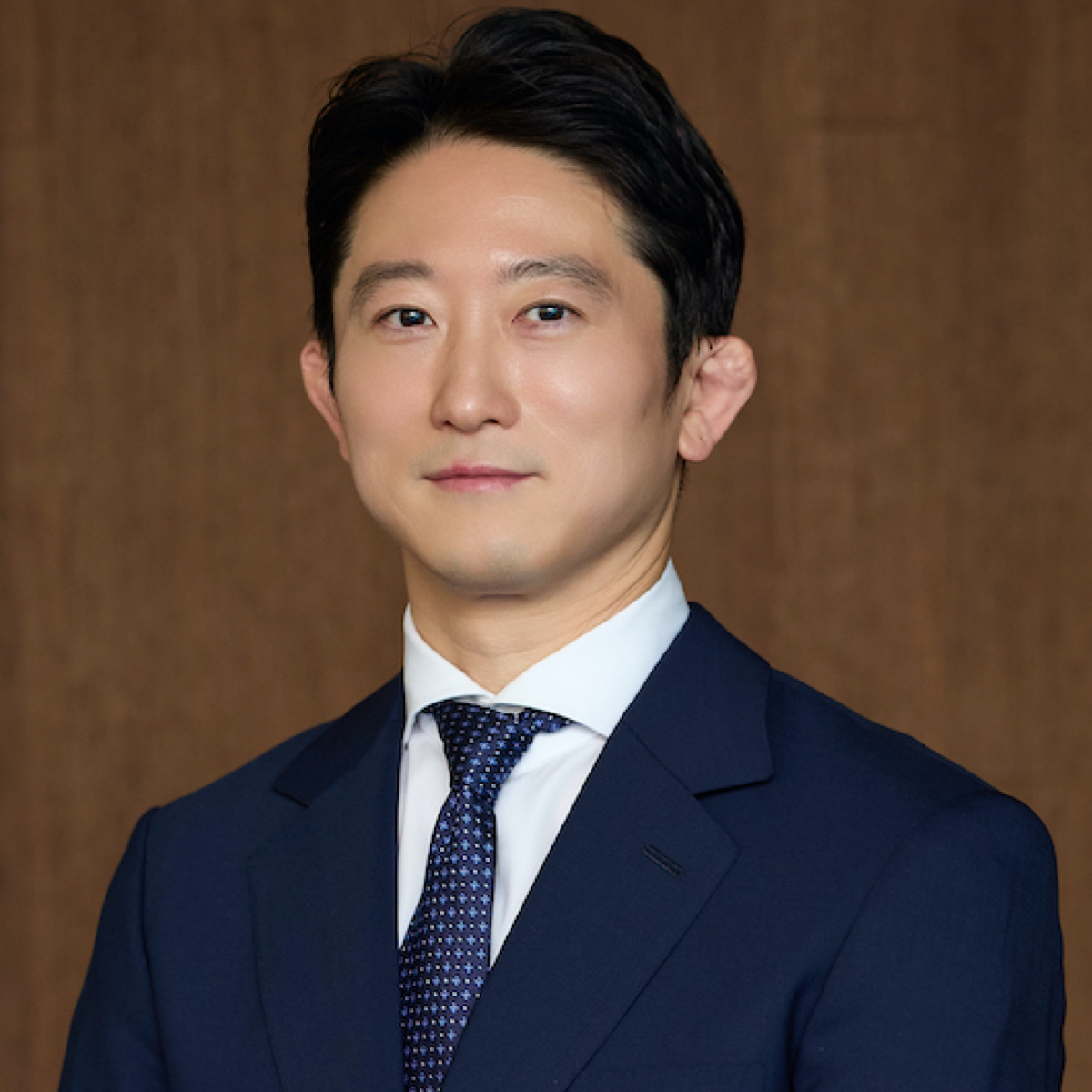 吉田カバンの社長は現在誰？歴代経営陣の家系図と後継者の真実