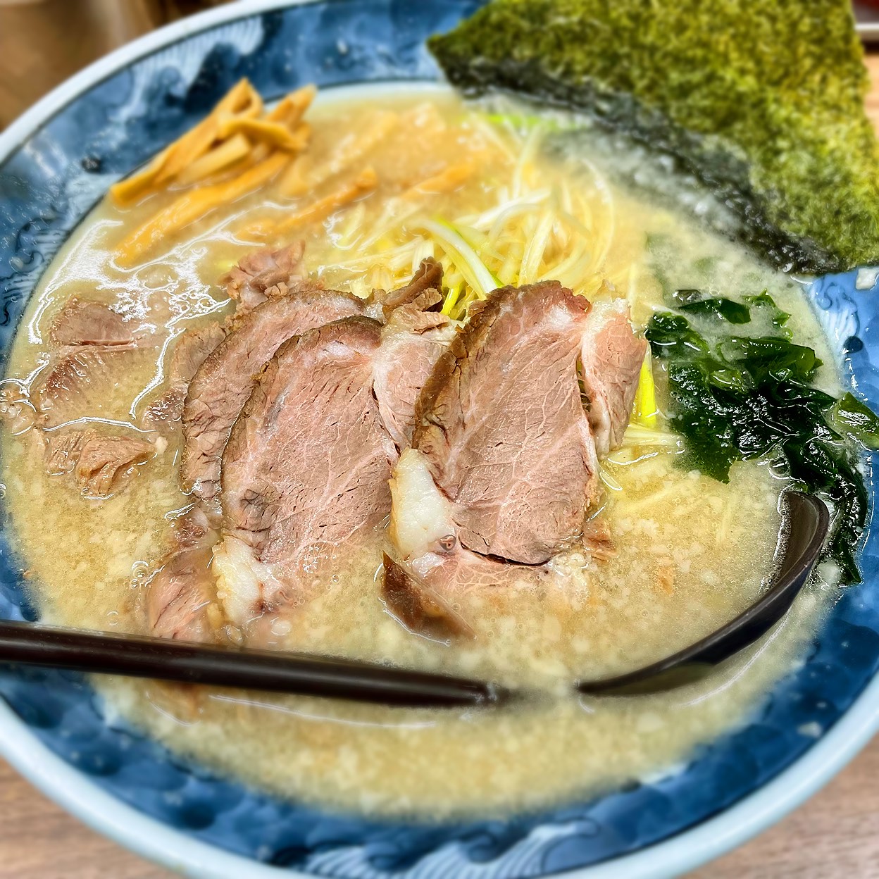 三郷の名店「らーめん正直もん」の真相｜ネギと極上スープの魅力を徹底解剖