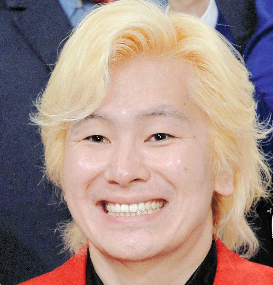 カズレーザーのバイセクシャル公言理由とは？恋愛遍歴と結婚観の真相