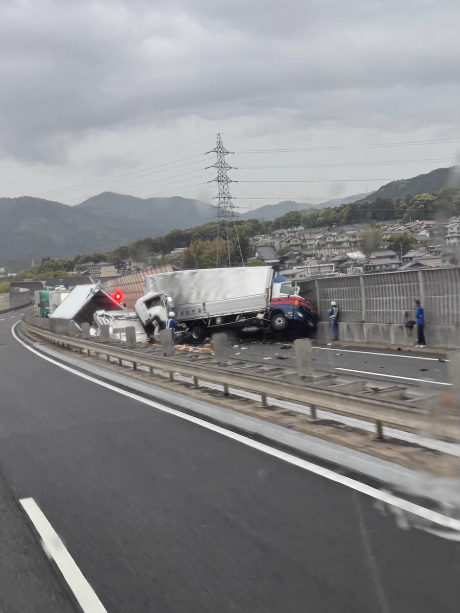 京滋バイパス事故で通行止め？渋滞状況と解除見込み・迂回路を徹底解説