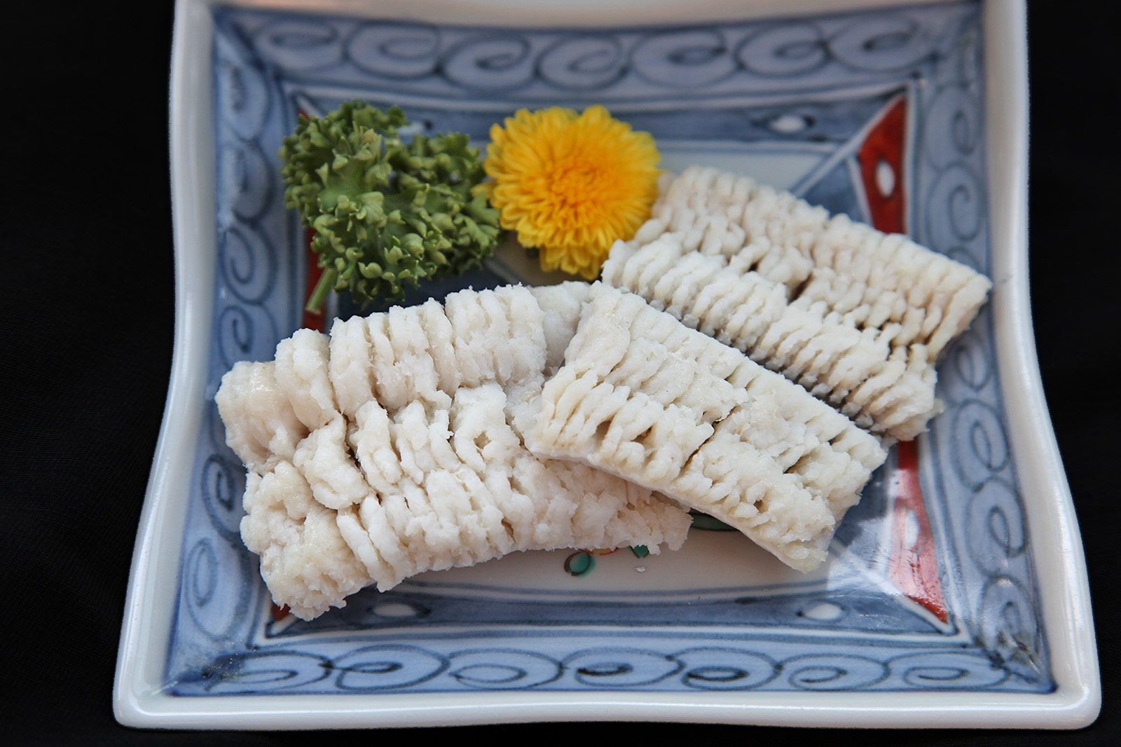 鱧の湯引きが劇的に変わる！パサつかない茹で時間と梅肉タレの極意