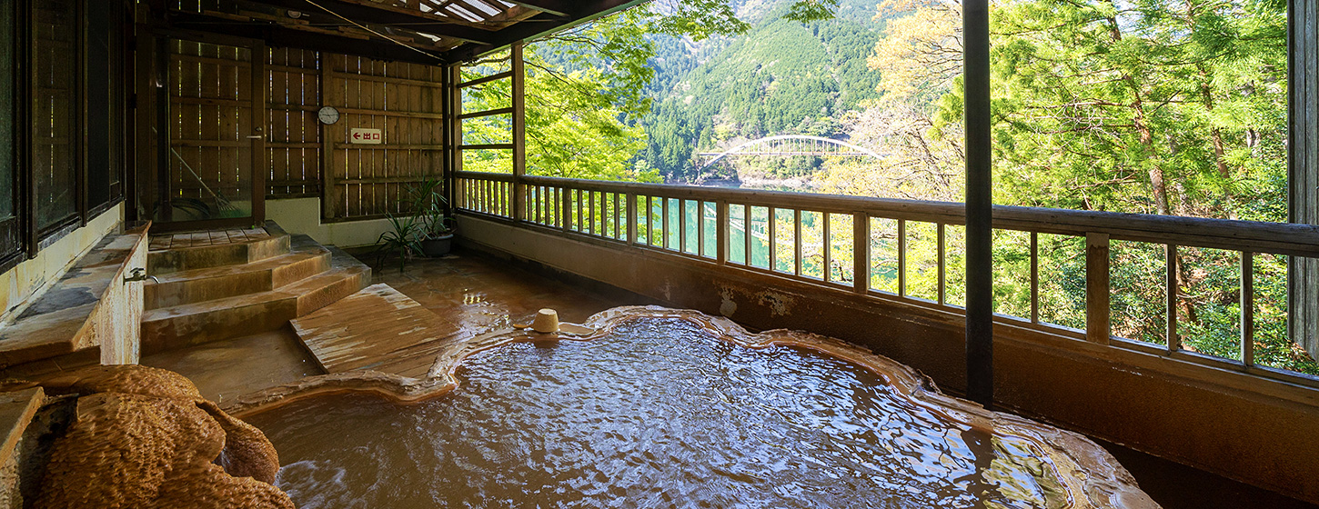 入之波温泉山鳩湯の魅力と析出物の秘密！日帰り料金・釜飯・予約を徹底解説