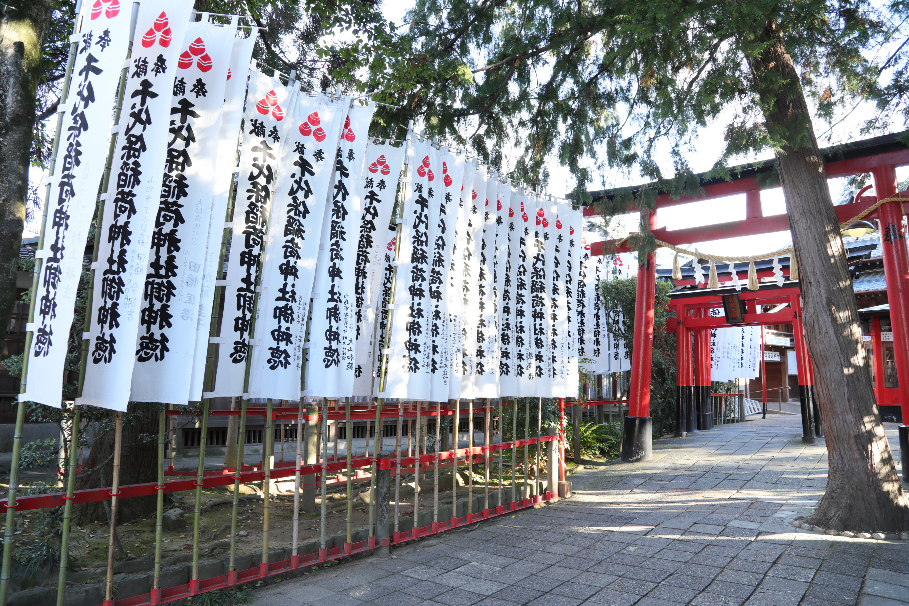 千代保稲荷神社の参拝作法と串カツ｜月末参りの混雑から名物グルメ解説