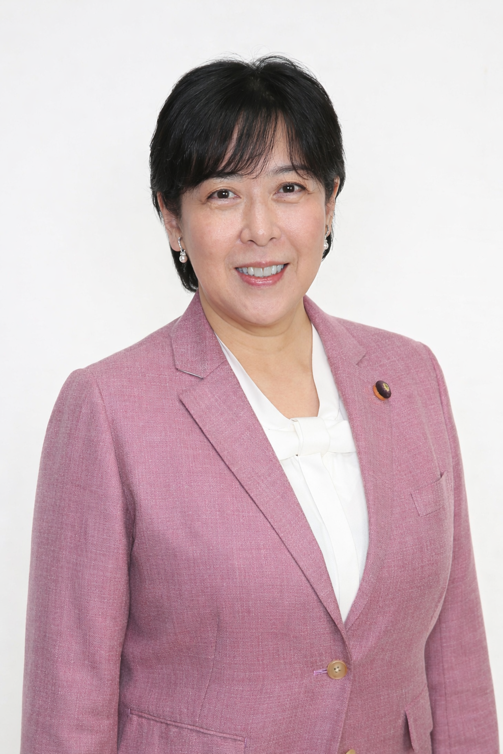 田名部匡代はなぜ「叩かれる」のか？青森の世襲政治家に集まる期待と不信の正体