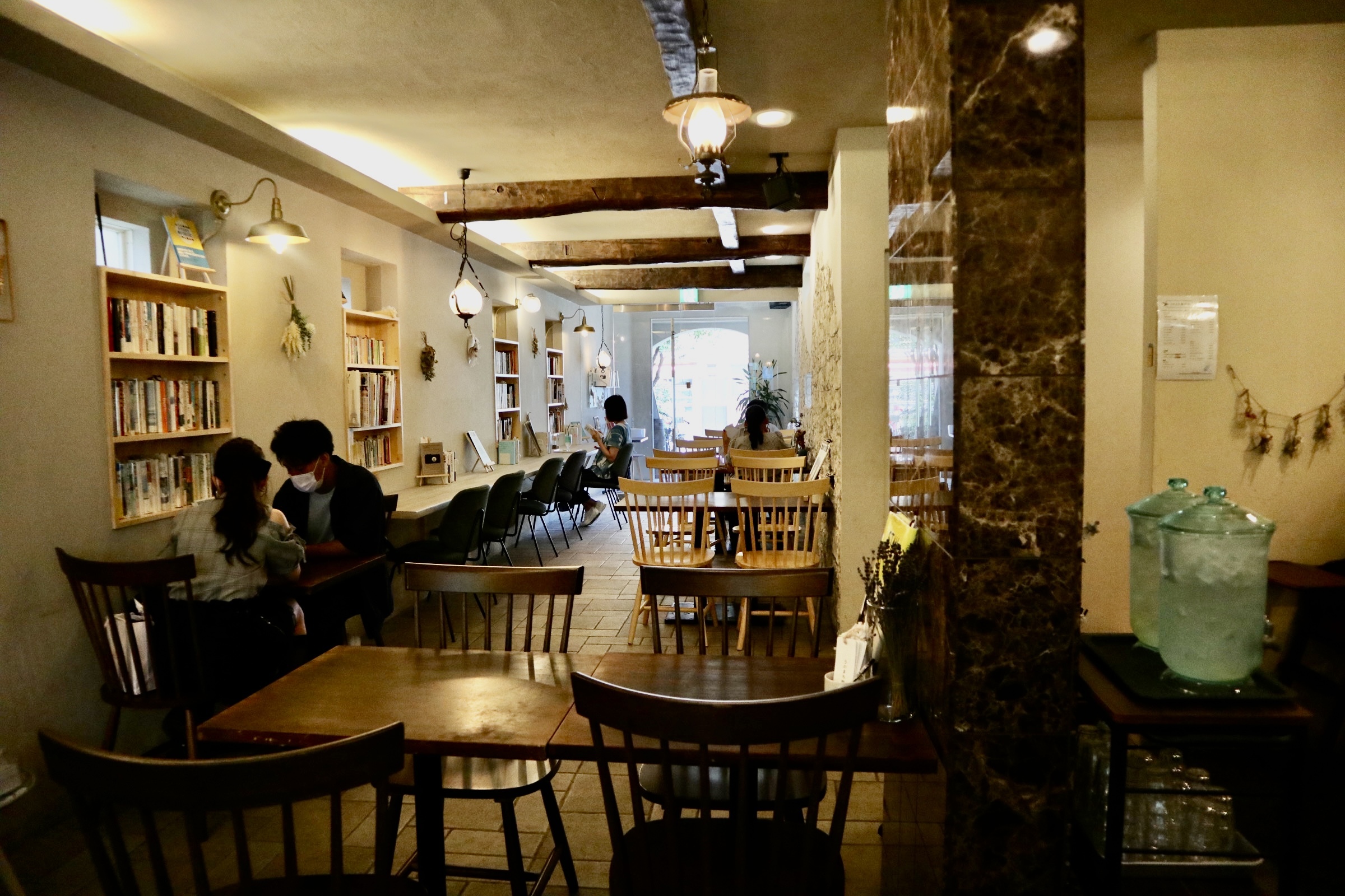 うのまち珈琲店が人を魅了する理由｜パフェ・しおり・混雑を徹底分析
