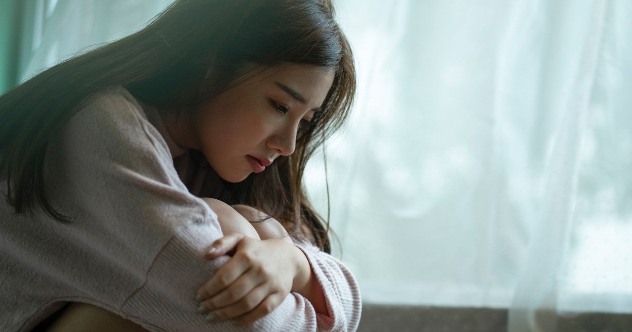 泣きすぎて頭痛い原因と治し方｜冷やす温めるの正解と即効で抑える対処法
