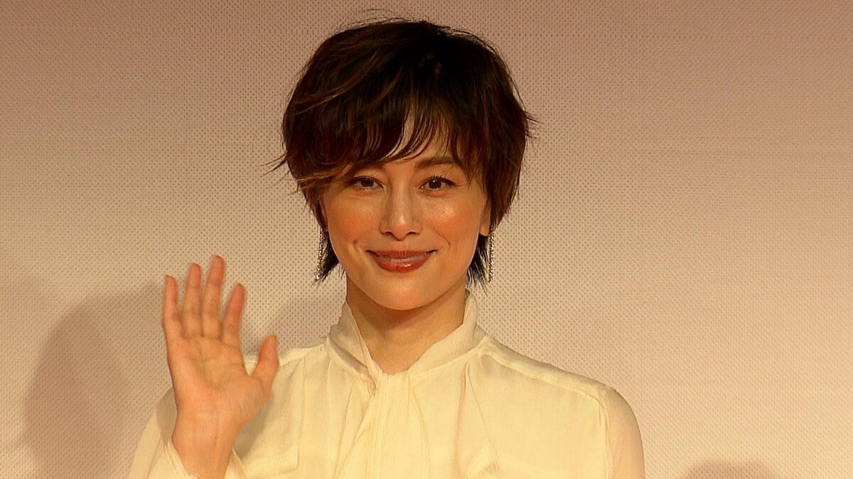 米倉涼子の薬物疑惑はなぜ浮上？デマの真相と激痩せの理由【2026最新】