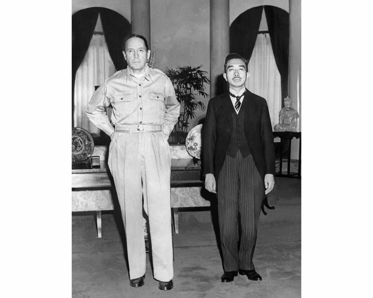 昭和天皇マッカーサー会談の真相と全11回の記録｜写真に秘めた覚悟