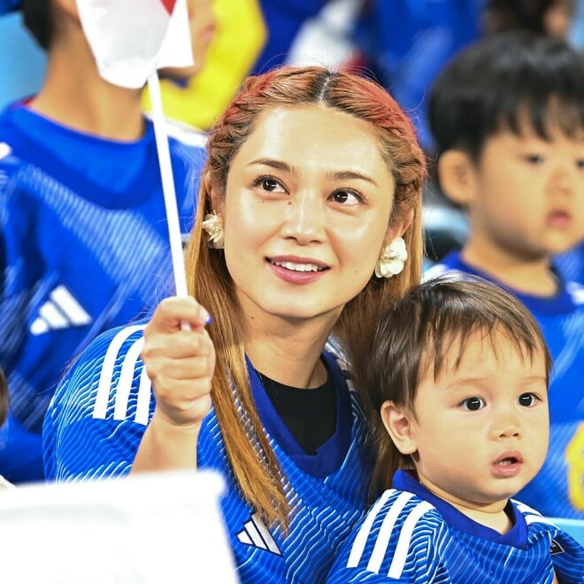 サッカー長友の奥さんは平愛梨！４兄弟母の現在と知られざる真相