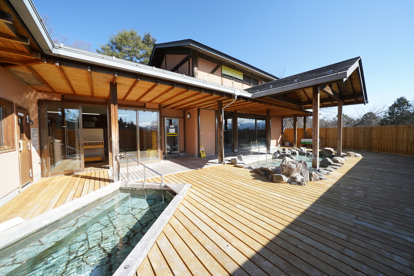早太郎温泉こまくさの湯を徹底解剖！絶景露天風呂と名物グルメの魅力