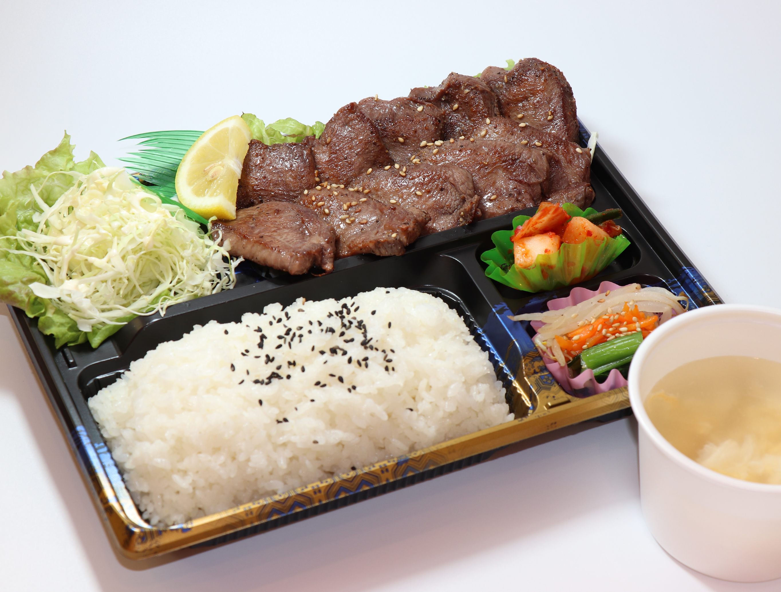 まるはんの焼肉弁当が絶賛される真相｜圧倒的肉量とコスパの秘密を解剖