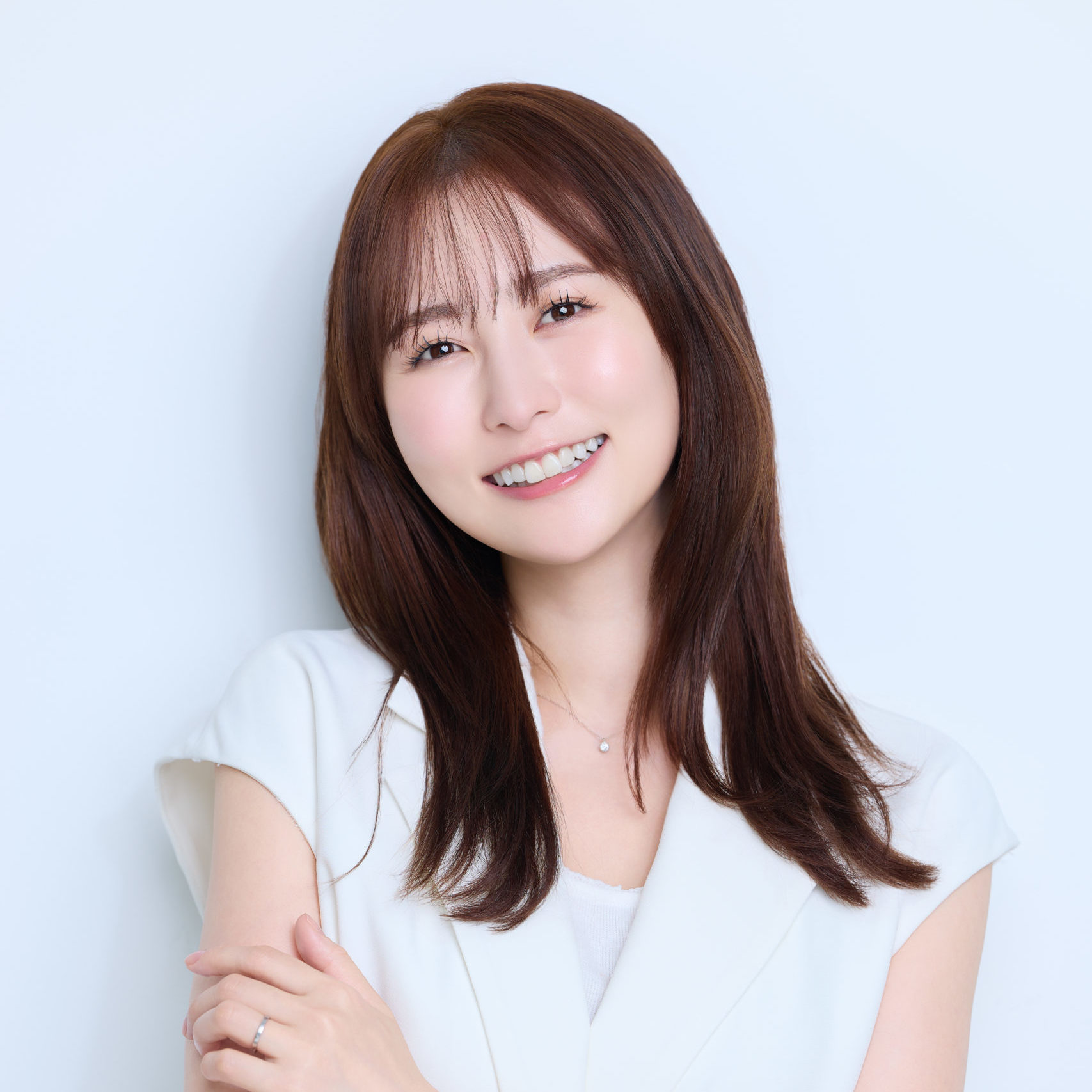 まつきりなの現在と結婚の真相！本名や年齢・経歴とお酒愛の素顔