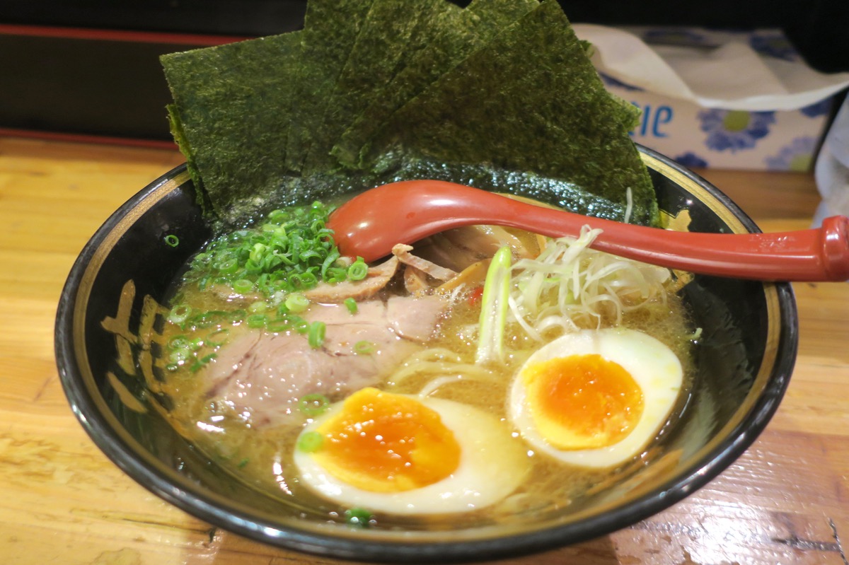 銀座「麺場神徳」なぜ虜に？濃厚魚介豚骨の真価と混雑・評判を徹底検証