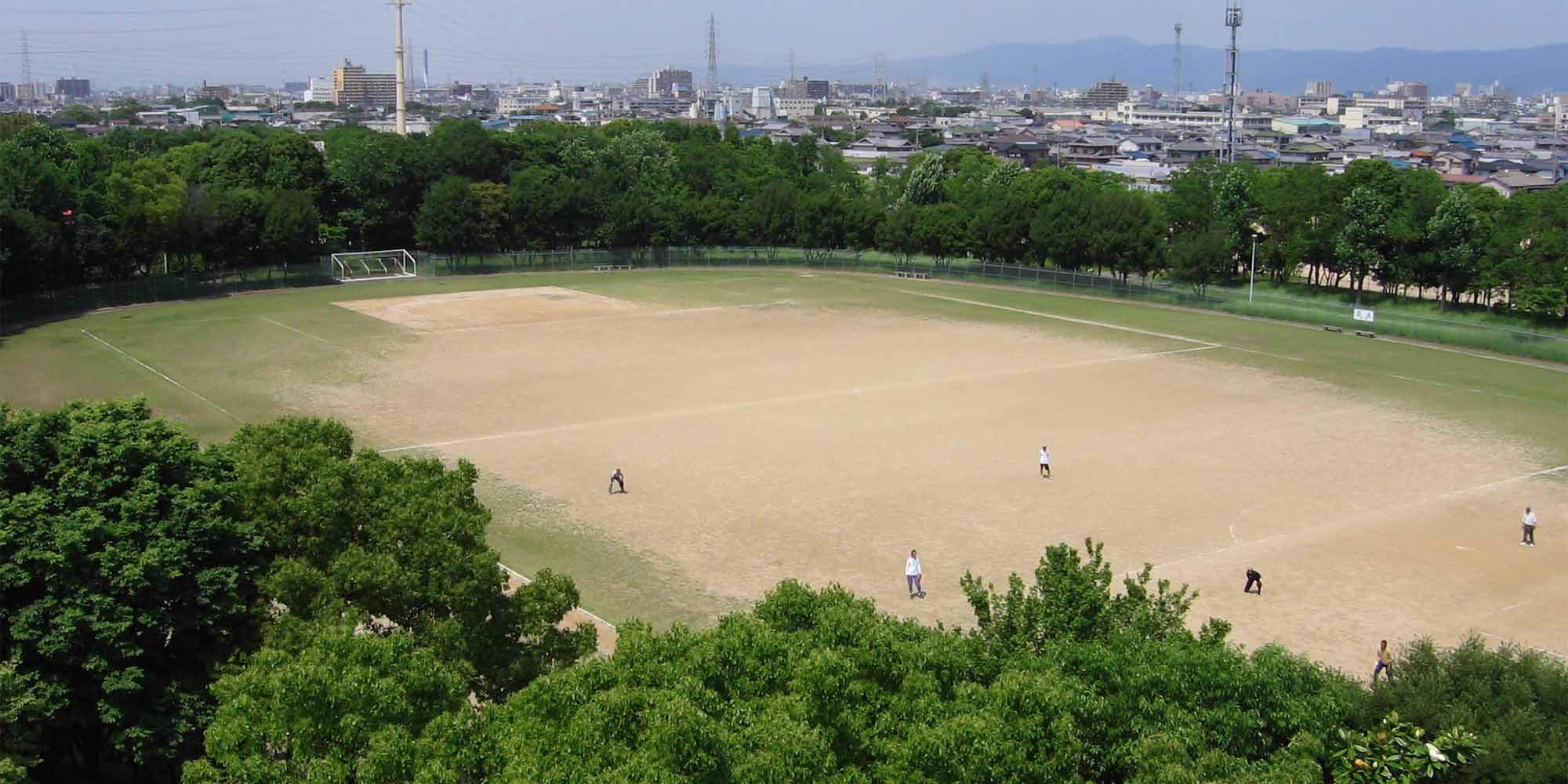大泉緑地球技広場を使う前の落とし穴と予約・駐車場の完全攻略