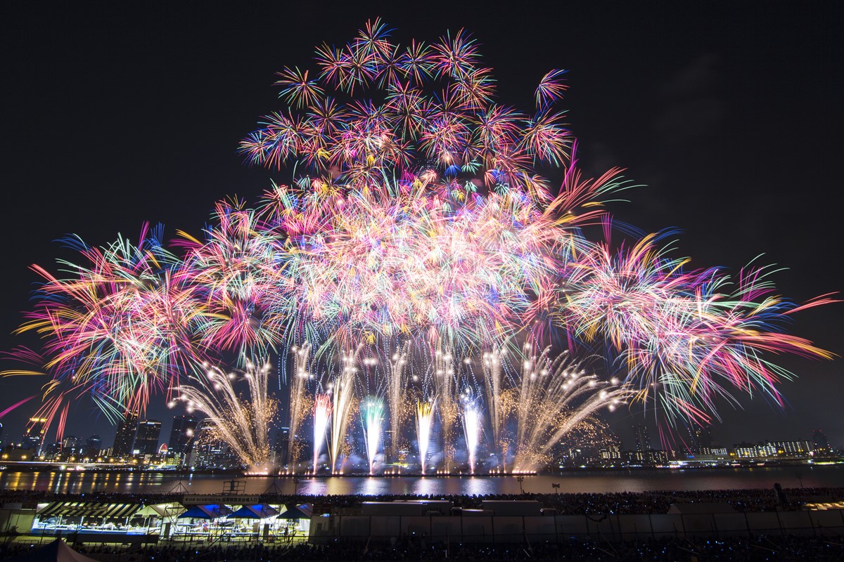 【あの夜、大阪の夜空が覚醒した】淀川花火大会2026が決定づけた「都市型エンターテインメント」の原点と熱狂の記憶