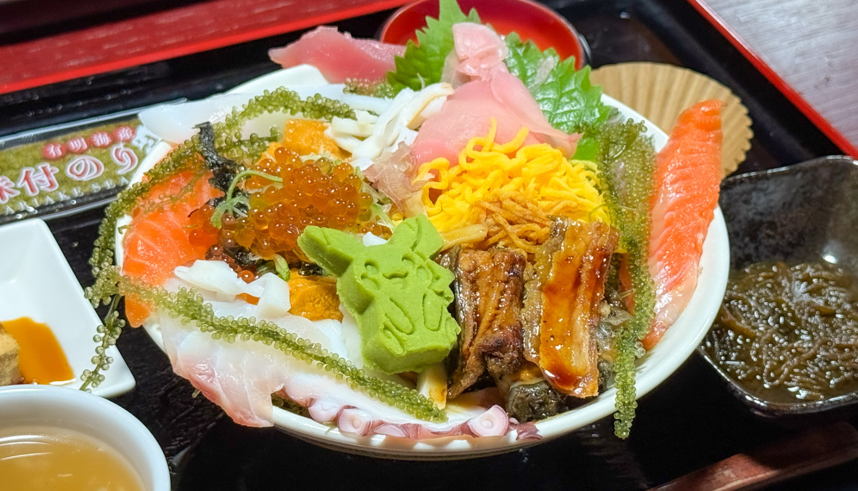 なぜお食事処錦屋は行列が絶えない？名物メニューと駐車場を徹底解説