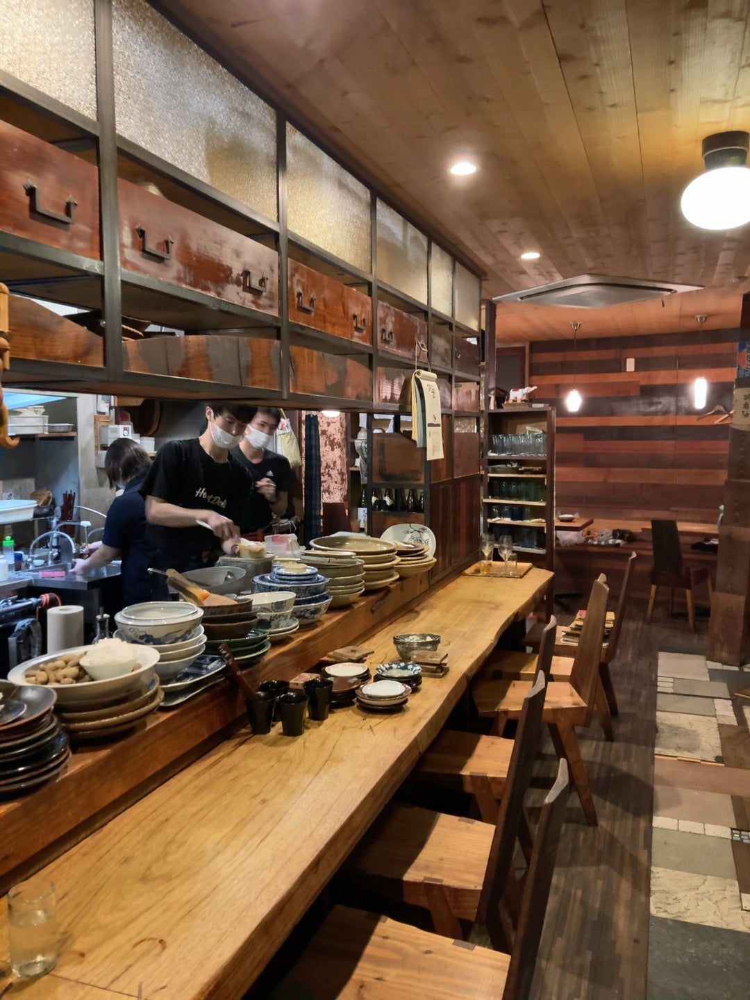 三鷹れんげ料理店の予約困難な真相とは？絶品メニューと口コミ徹底解剖