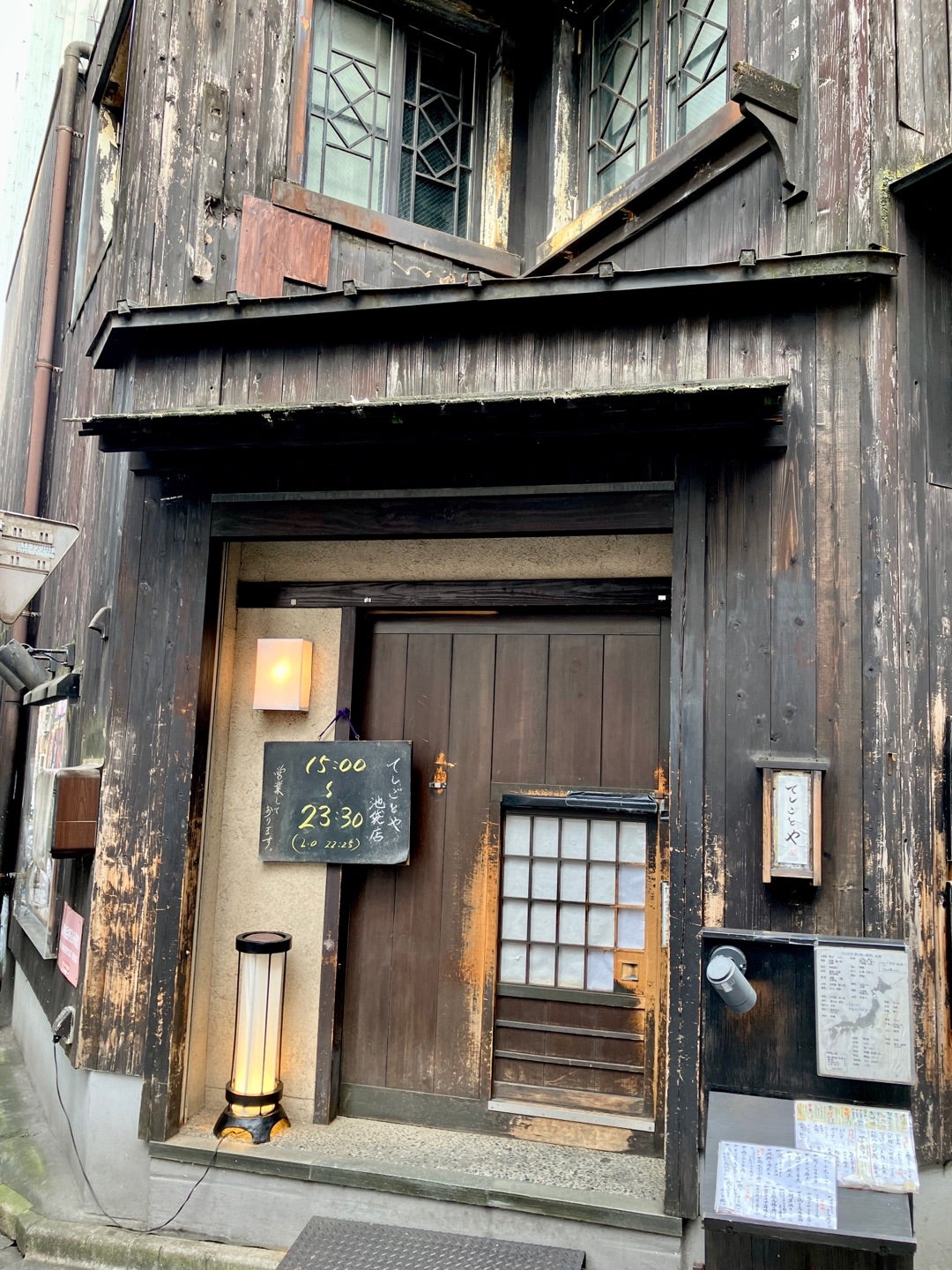 池袋「てしごとや」はなぜ予約困難？名物料理と日本酒の魅力を徹底解説